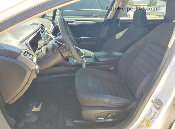 3FA6P0LU1LR170883 2020 FORD FUSION White Front interior view