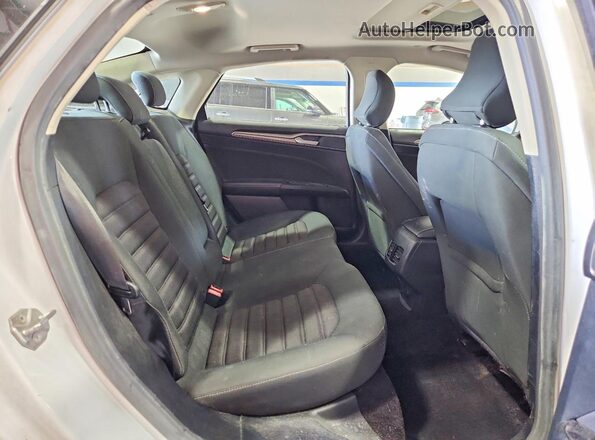 3FA6P0LU2HR233268 2017 FORD FUSION White Հետևի նստատեղերի տեսք