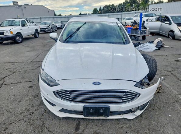 3FA6P0LU2HR368539 2017 FORD FUSION White Widok tylnych siedzeń