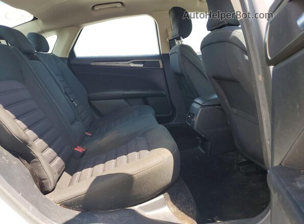 3FA6P0LU2JR110429 2018 FORD FUSION White Widok tylnych siedzeń