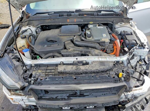 3FA6P0LU2JR172199 2018 FORD FUSION White Вид задньої частини салону