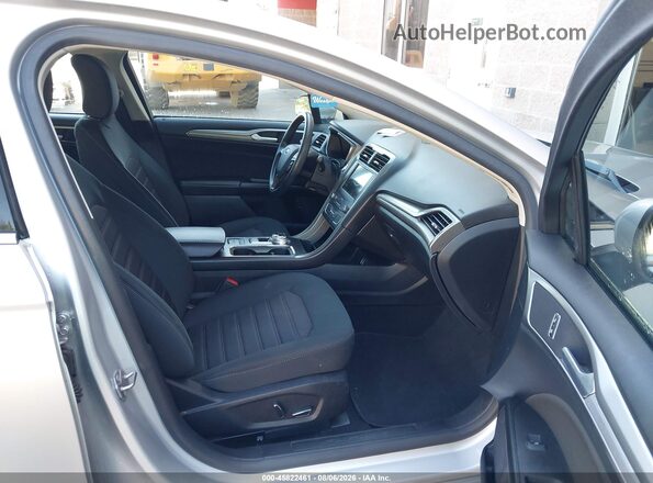 3FA6P0LU2KR274345 2019 FORD FUSION HYBRID Silver Front interior view
