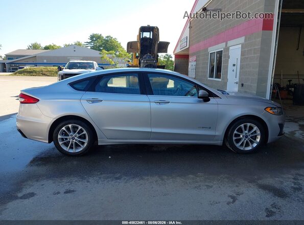 3FA6P0LU2KR274345 2019 FORD FUSION HYBRID Silver Rear interior view