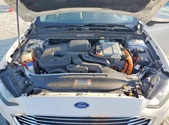 3FA6P0LU2LR122311 2020 FORD FUSION White Вид задньої частини салону