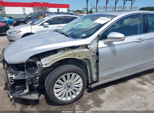 3FA6P0LU3GR338447 2016 FORD FUSION HYBRID Silver Widok z przodu