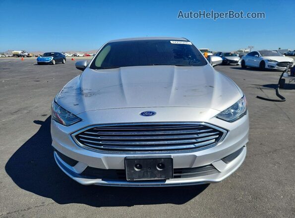 3FA6P0LU3HR217306 2017 FORD FUSION Серебряный Вид спереди