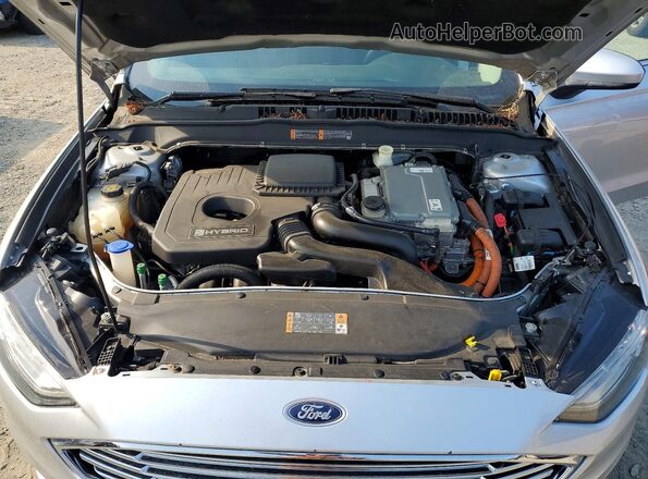3FA6P0LU3HR326994 2017 FORD FUSION Silver Вид задньої частини салону