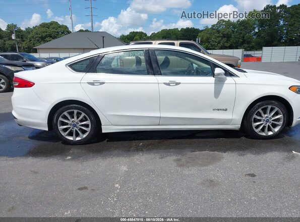 3FA6P0LU3HR359641 2017 FORD FUSION HYBRID White Widok wnętrza z tyłu