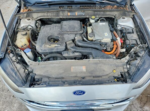 3FA6P0LU3HR380649 2017 FORD FUSION Silver Widok wnętrza z tyłu