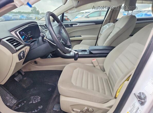 3FA6P0LU3JR250425 2018 FORD FUSION White Vista interior delantera