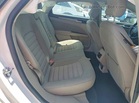 3FA6P0LU3JR250425 2018 FORD FUSION White Vista interior trasera