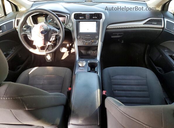 3FA6P0LU3KR235098 2019 FORD FUSION Silver Vista del salpicadero