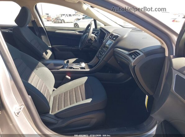3FA6P0LU3LR229271 2020 FORD FUSION Silver Սալոնի դիմացի տեսք