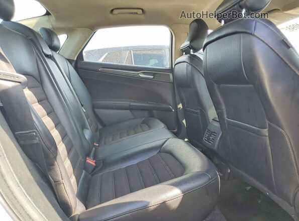 3FA6P0LU4HR165250 2017 FORD FUSION Silver უკანა სავარძლების ხედი