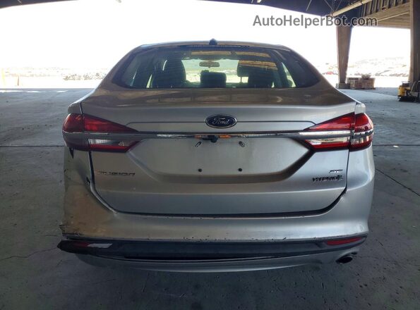 3FA6P0LU4HR266286 2017 FORD FUSION Silver Widok z tyłu