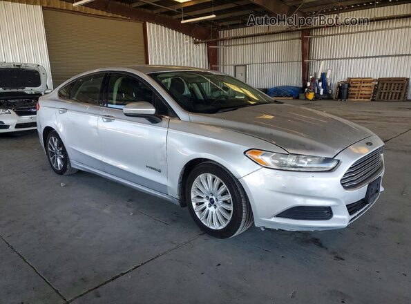 3FA6P0LU4HR266286 2017 FORD FUSION Silver Przód prawy