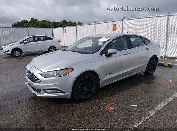 3FA6P0LU4JR170311 2018 FORD FUSION HYBRID Silver Vista tres cuartos delantera izquierda