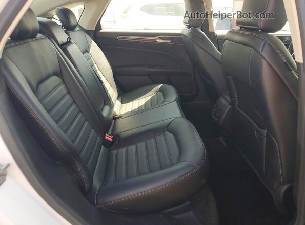 3FA6P0LU4JR171541 2018 FORD FUSION White Vista de los asientos traseros