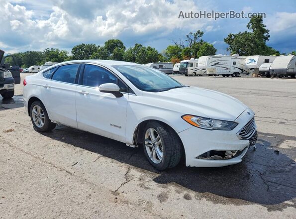 3FA6P0LU4JR274149 2018 FORD FUSION White Front right