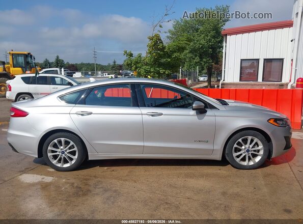 3FA6P0LU4KR258213 2019 FORD FUSION HYBRID Silver სალონის 360-გრადუსიანი ხედი