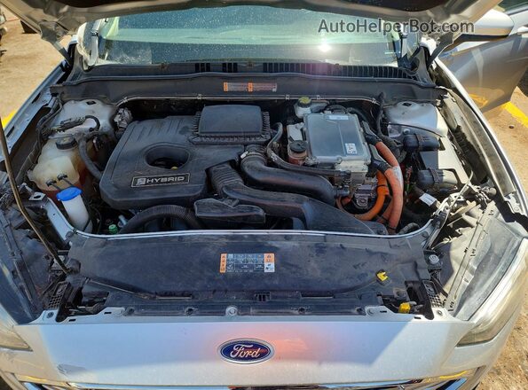 3FA6P0LU5JR169295 2018 FORD FUSION Серебряный Вид задней части салона