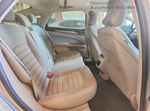 3FA6P0LU5KR207237 2019 FORD FUSION Silver Вид задніх сидінь