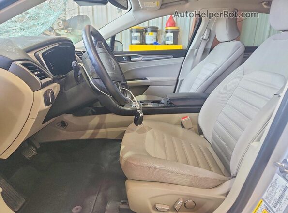 3FA6P0LU5KR207237 2019 FORD FUSION Silver Вид салону спереду