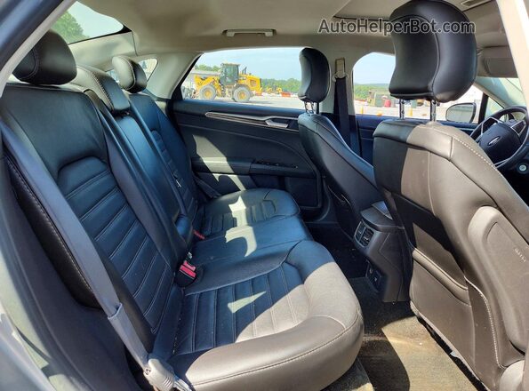 3FA6P0LU6GR130773 2016 FORD FUSION Silver Vista de los asientos traseros