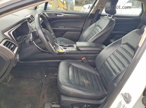 3FA6P0LU6JR118744 2018 FORD FUSION White Front interior view