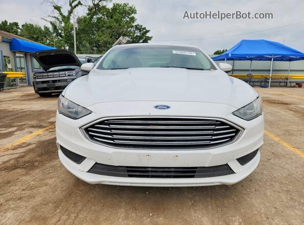 3FA6P0LU6JR139173 2018 FORD FUSION Белый Вид спереди