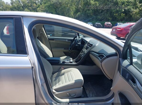 3FA6P0LU6JR147418 2018 FORD FUSION HYBRID Silver წინა სალონის ხედი