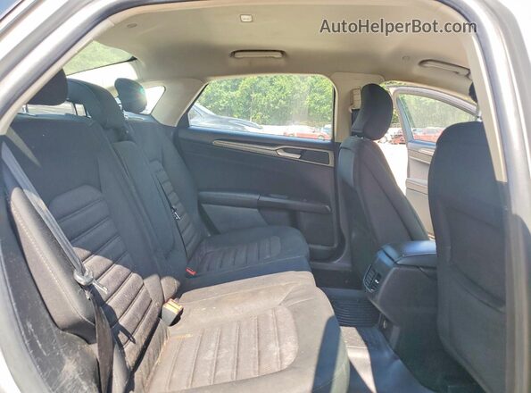 3FA6P0LU6JR161920 2018 FORD FUSION Silver Widok tylnych siedzeń