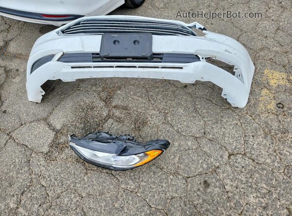 3FA6P0LU6JR261287 2018 FORD FUSION White ძრავის განყოფილების ხედი