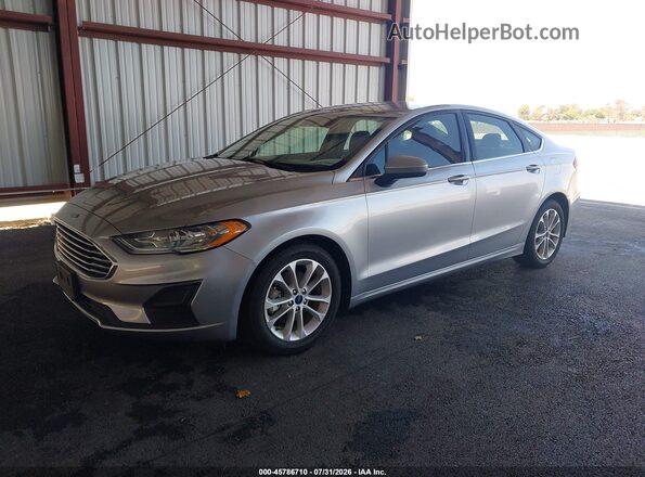 3FA6P0LU6LR234089 2020 FORD FUSION Silver Vista tres cuartos delantera izquierda