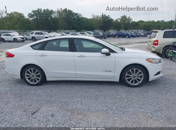 3FA6P0LU7HR181183 2017 FORD FUSION White Vista interior trasera