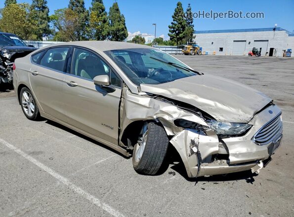 3FA6P0LU7JR257149 2018 FORD FUSION Beige Delantero derecho