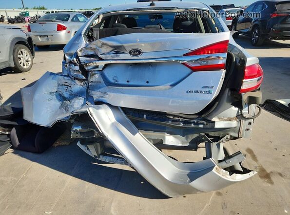 3FA6P0LU7JR274775 2018 FORD FUSION Серебряный Вид сзади