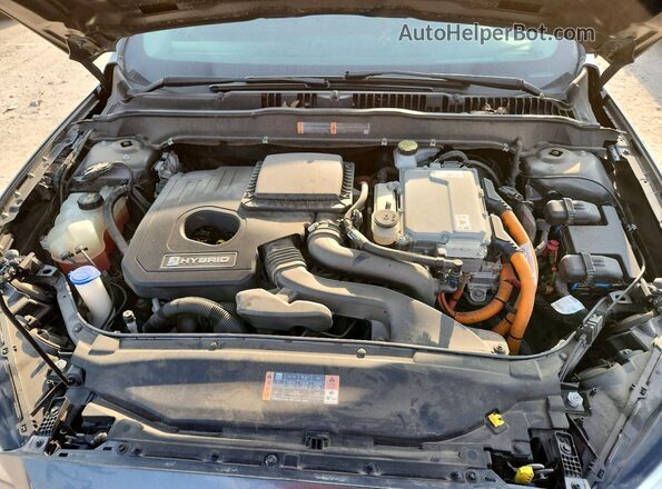 3FA6P0LU7LR151058 2020 FORD FUSION Gray Widok wnętrza z tyłu