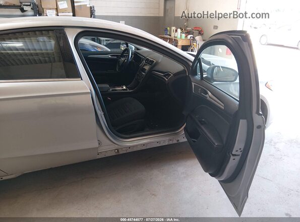 3FA6P0LU7LR200601 2020 FORD FUSION Silver Vista interior delantera