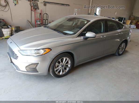 3FA6P0LU7LR200601 2020 FORD FUSION Silver Vista tres cuartos delantera izquierda
