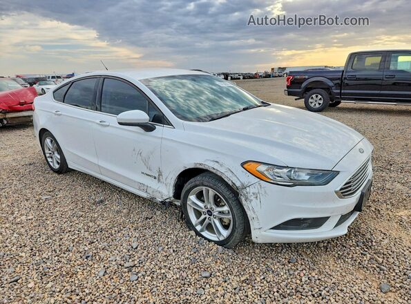3FA6P0LU8JR173342 2018 FORD FUSION White Front right