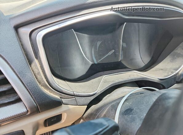 3FA6P0LU8JR235659 2018 FORD FUSION Silver Սարքավորումների վահանակի տեսք