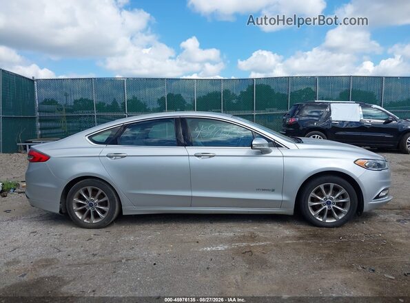 3FA6P0LU9HR304918 2017 FORD FUSION HYBRID Silver Widok wnętrza 360 stopni