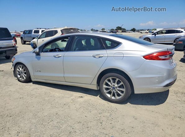 3FA6P0LU9HR323632 2017 FORD FUSION Silver Trasero izquierdo