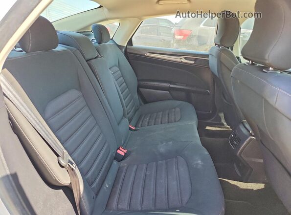3FA6P0LU9JR208938 2018 FORD FUSION White Вид задніх сидінь