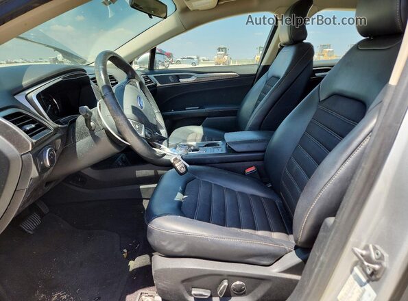 3FA6P0LUXHR181811 2017 FORD FUSION Silver წინა სალონის ხედი