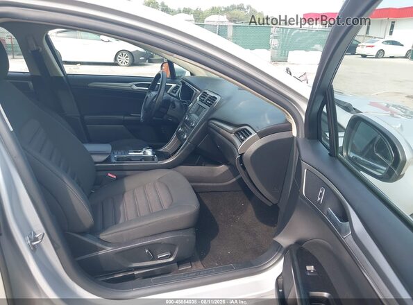 3FA6P0LUXHR384956 2017 FORD FUSION HYBRID Silver წინა სალონის ხედი