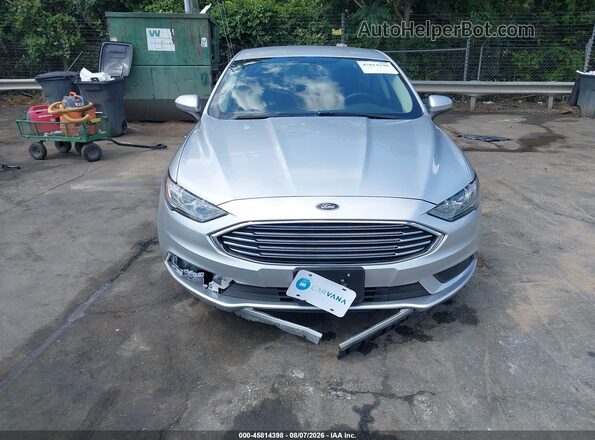 3FA6P0LUXJR165436 2018 FORD FUSION HYBRID Серебряный Вид спереди
