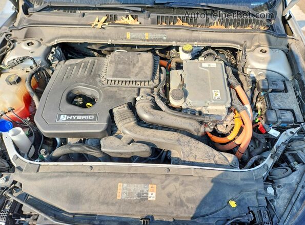 3FA6P0LUXJR218216 2018 FORD FUSION Silver Սալոնի հետևի տեսք