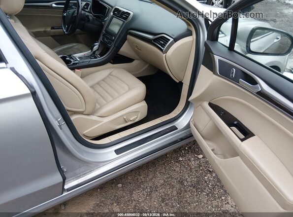 3FA6P0PU2GR263699 2016 FORD FUSION ENERGI Silver Вид салону спереду